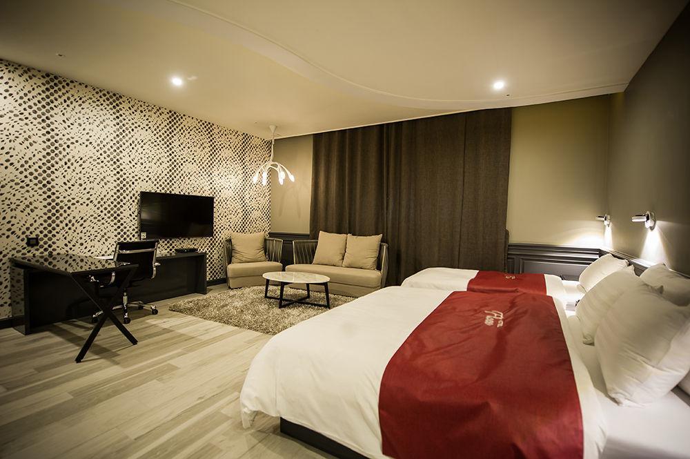 Hotel Floce Пучхон Экстерьер фото