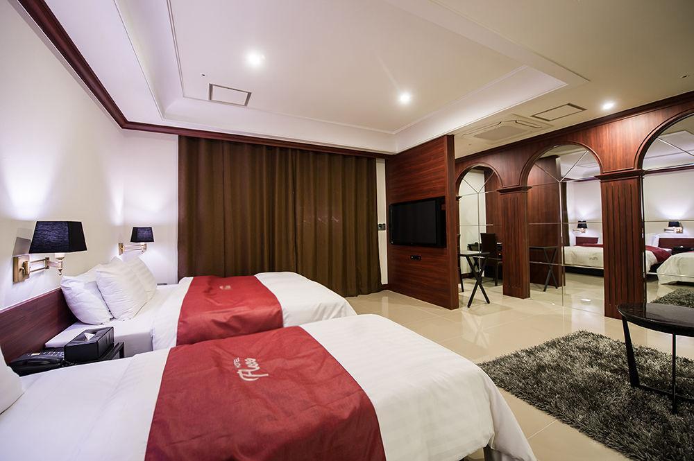 Hotel Floce Пучхон Экстерьер фото